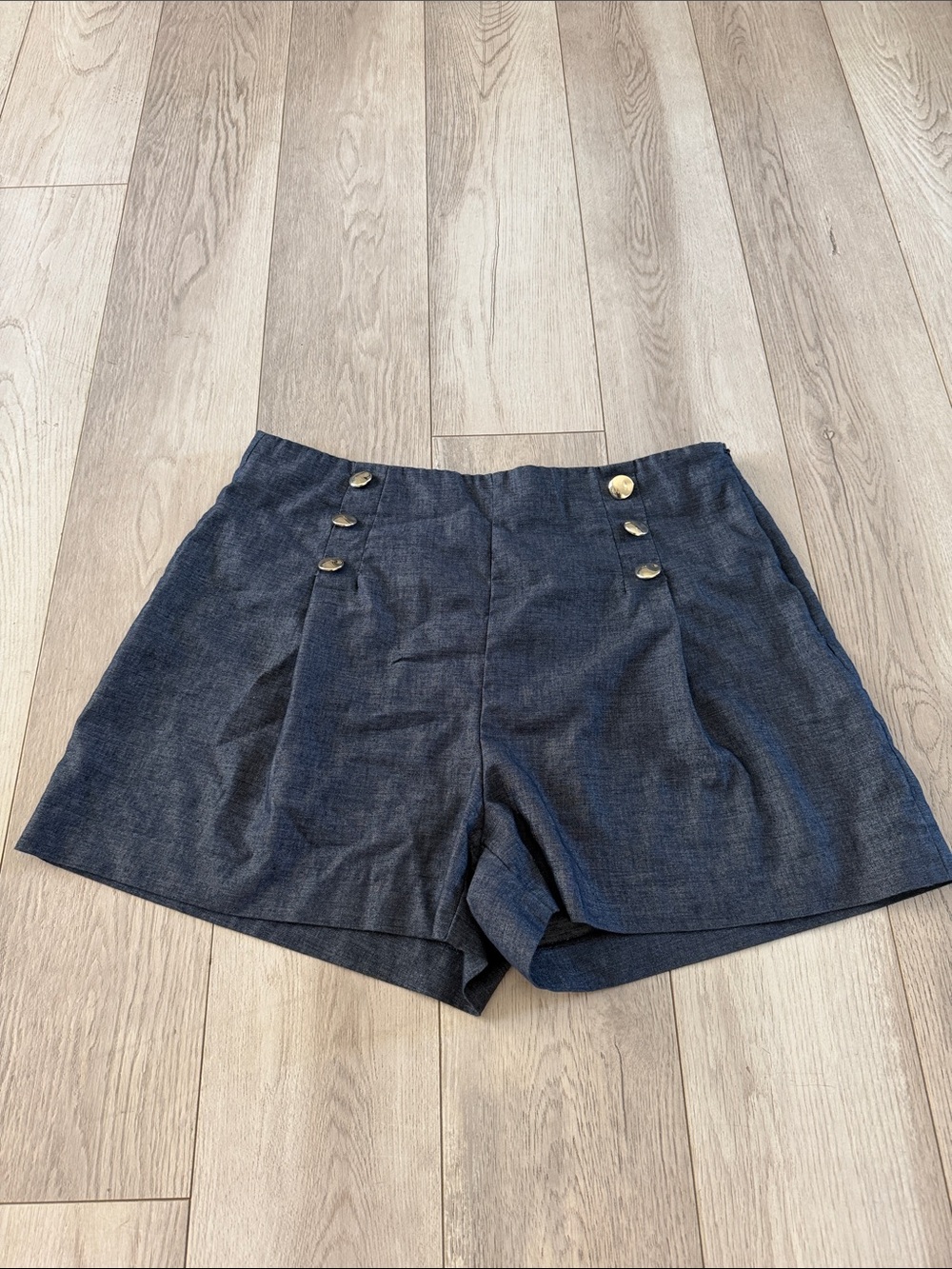 Zara jean looking  High-Waist Sailor Button Shorts
